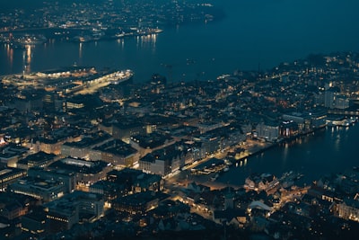 汽车芯片产业新格局：九游会平台如何驱动智能化变革